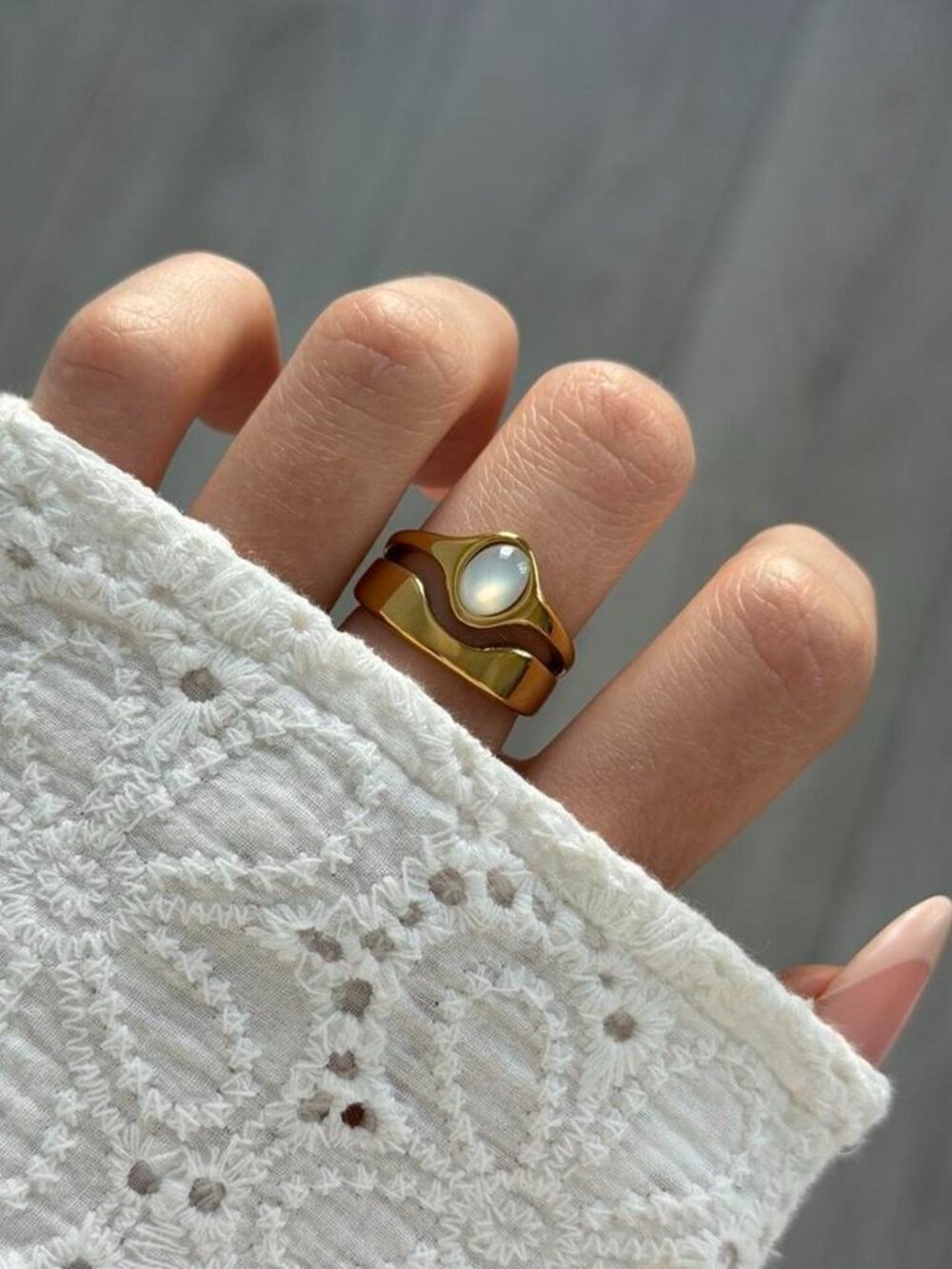 Sku0649 Gold double ring pearl moonstone stone Stainless steel + gift box